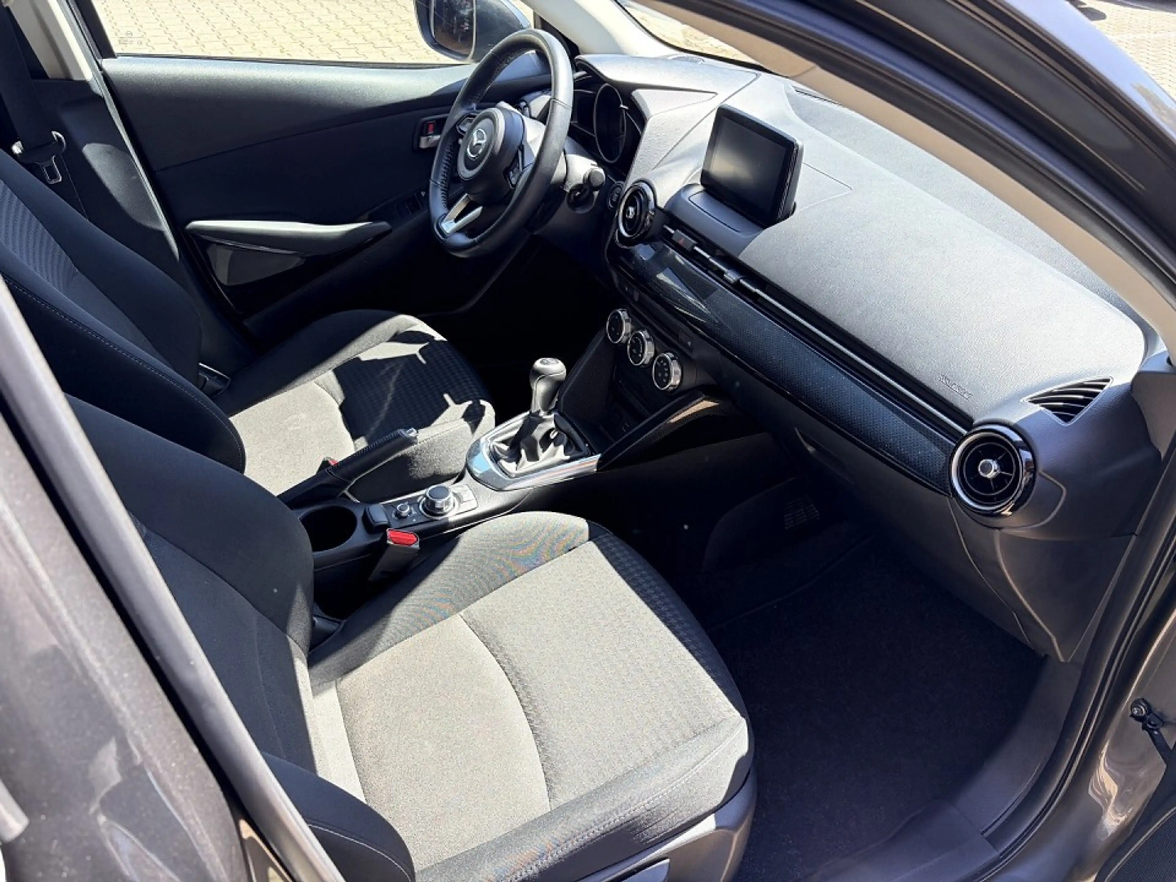 Mazda 2 L SKYACTIV-G 90 5T 5GS AL-KIZOKU Sitzheiz Bluetoot — photo 15