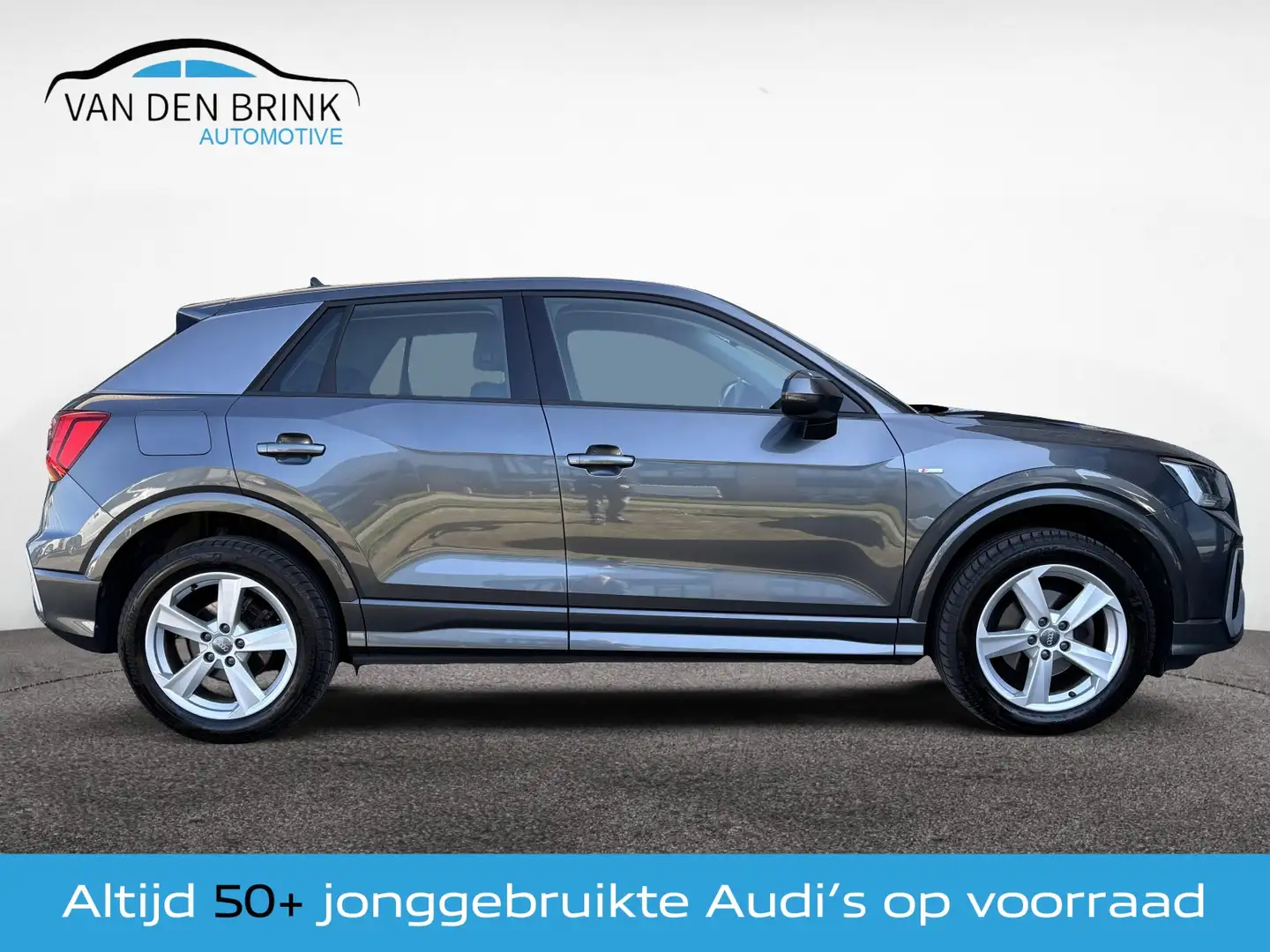 Audi Q2 35 TFSI S-line Camera trekhaak Grijs - 2