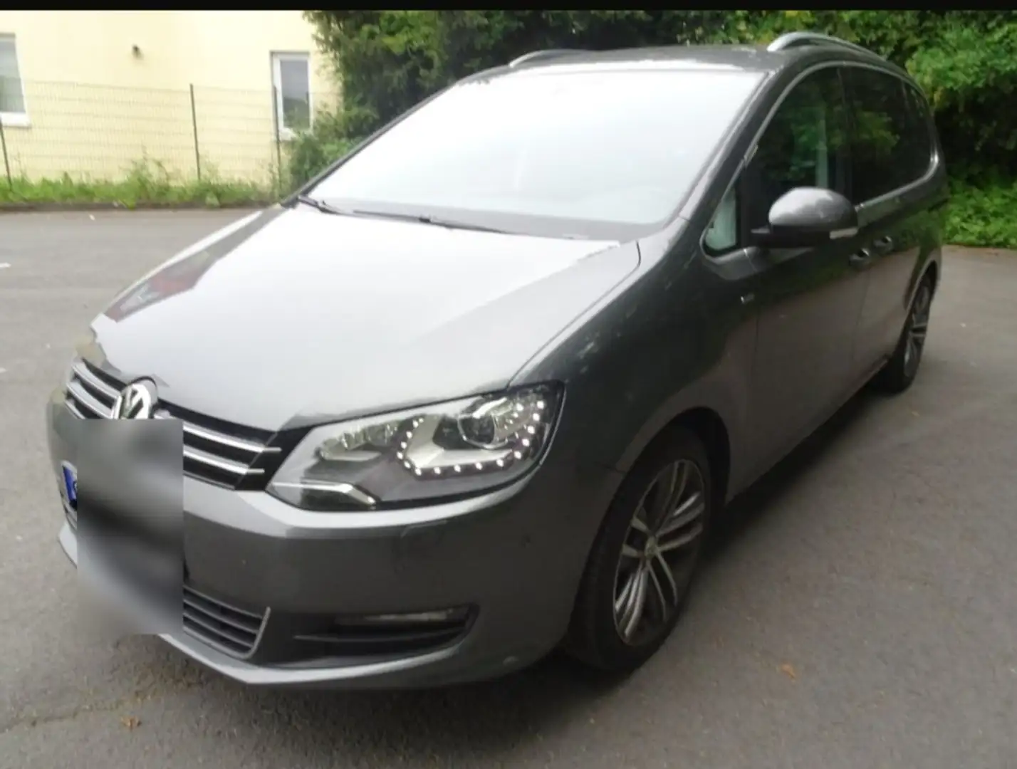 Volkswagen Sharan Life BMT Grau - 2