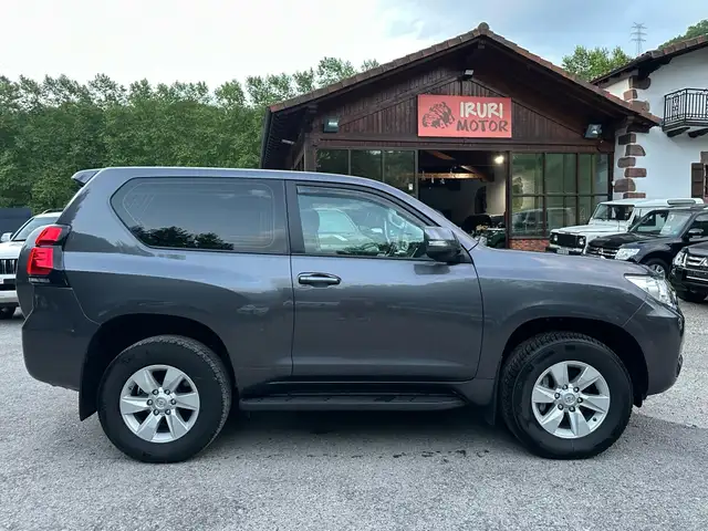 Toyota Land Cruiser D-4D VX