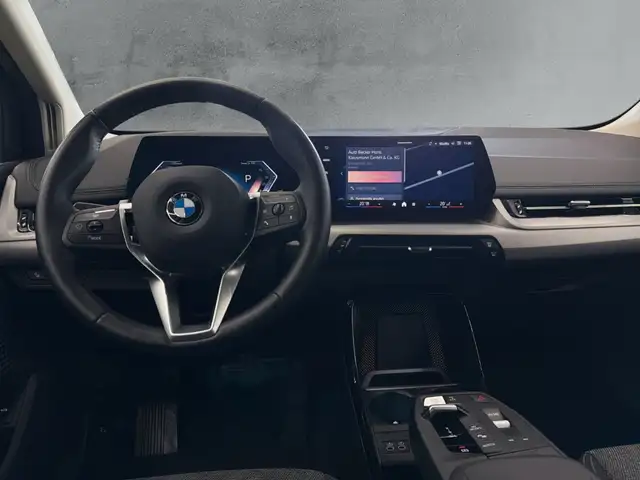 BMW 2 Series view 10