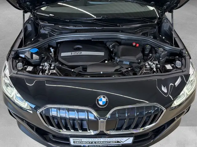 BMW 2 Series view 14