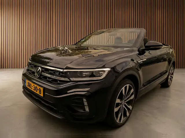 Volkswagen T-Roc view 5