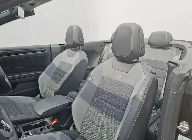 Volkswagen T-Roc view 13
