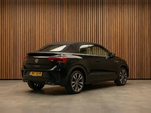 Volkswagen T-Roc view 7