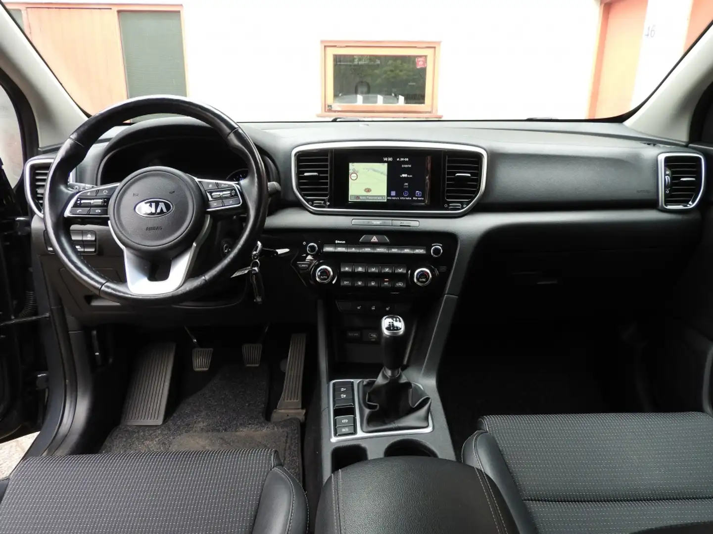 Kia Sportage 1.6 T-GDI Dyn.Pl.L., CC, trekhaak, 18 en 19 inch s Grijs - 2