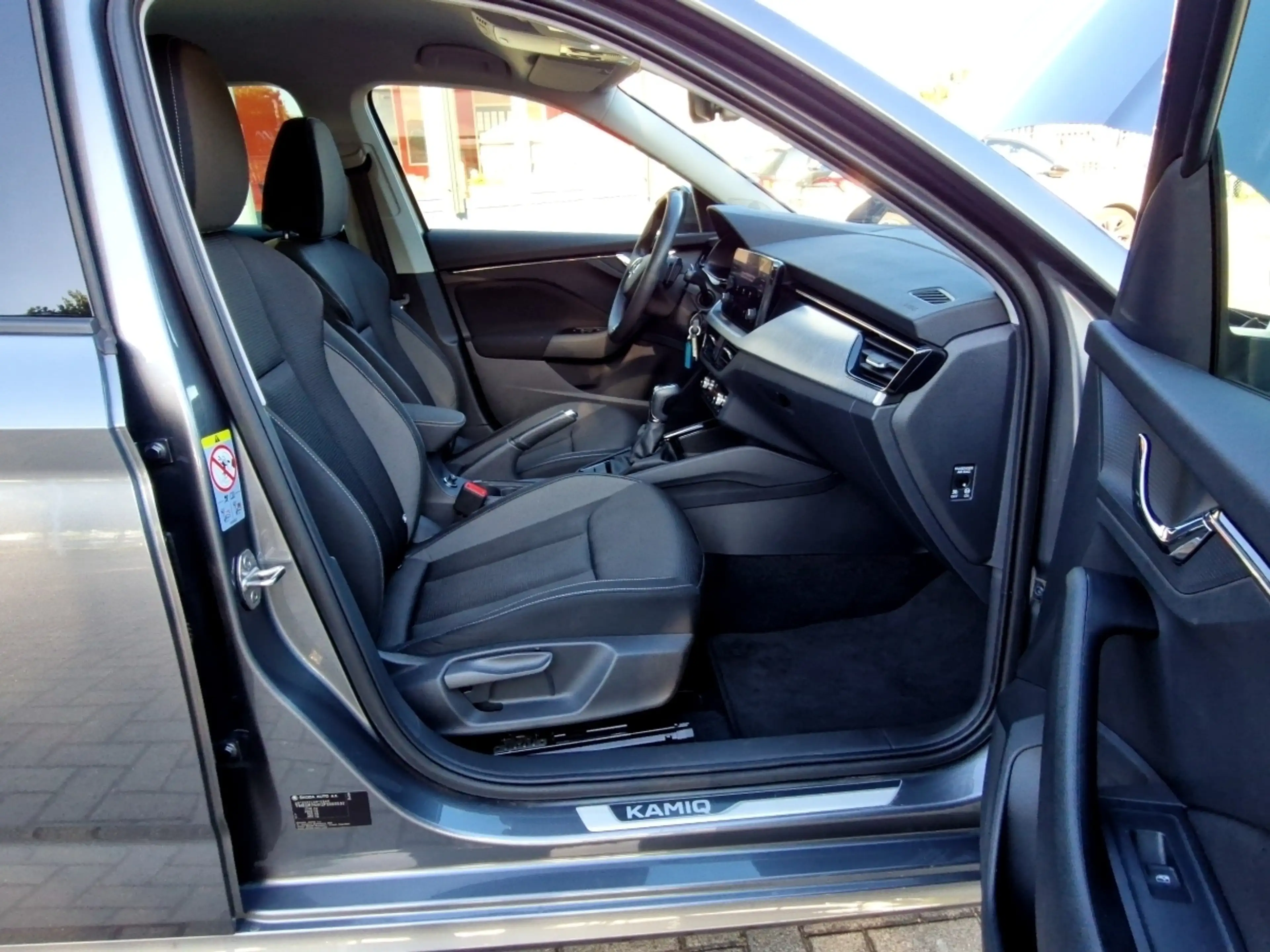 Skoda Kamiq 1.0 TSI Tour DSG LED Sitzhzg Klimaautomatik — photo 8