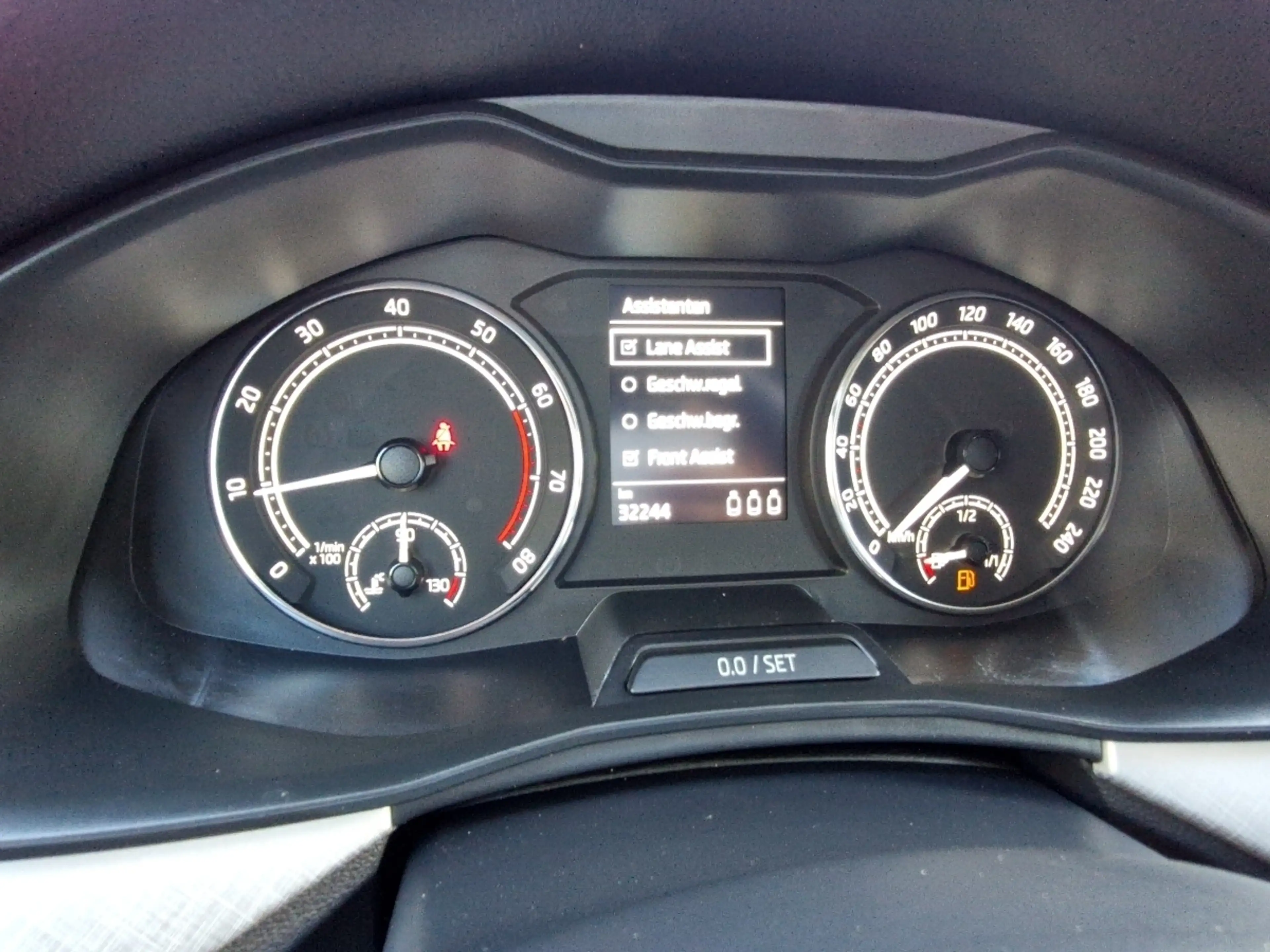 Skoda Kamiq 1.0 TSI Tour DSG LED Sitzhzg Klimaautomatik — photo 12