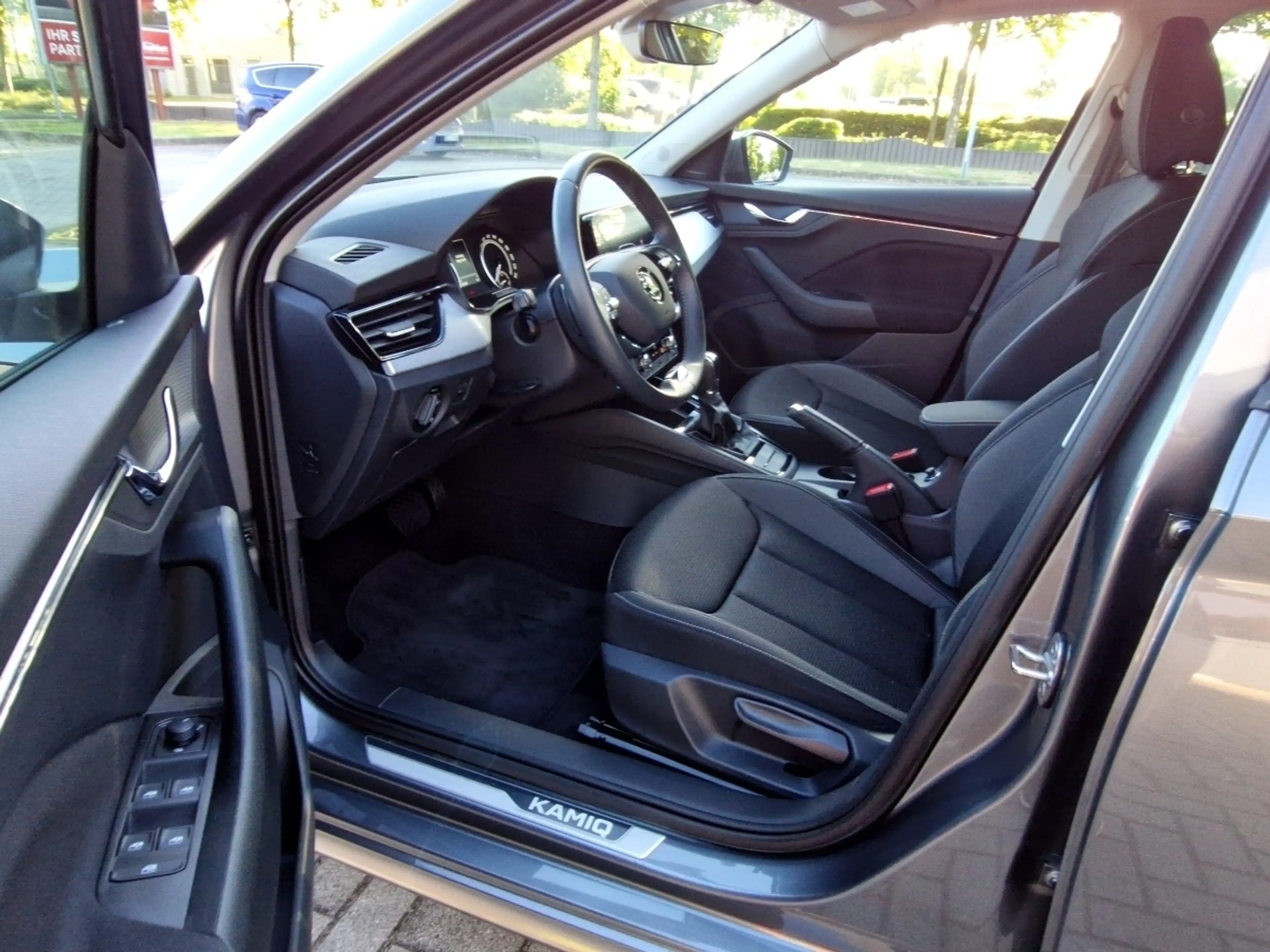 Skoda Kamiq 1.0 TSI Tour DSG LED Sitzhzg Klimaautomatik — photo 7