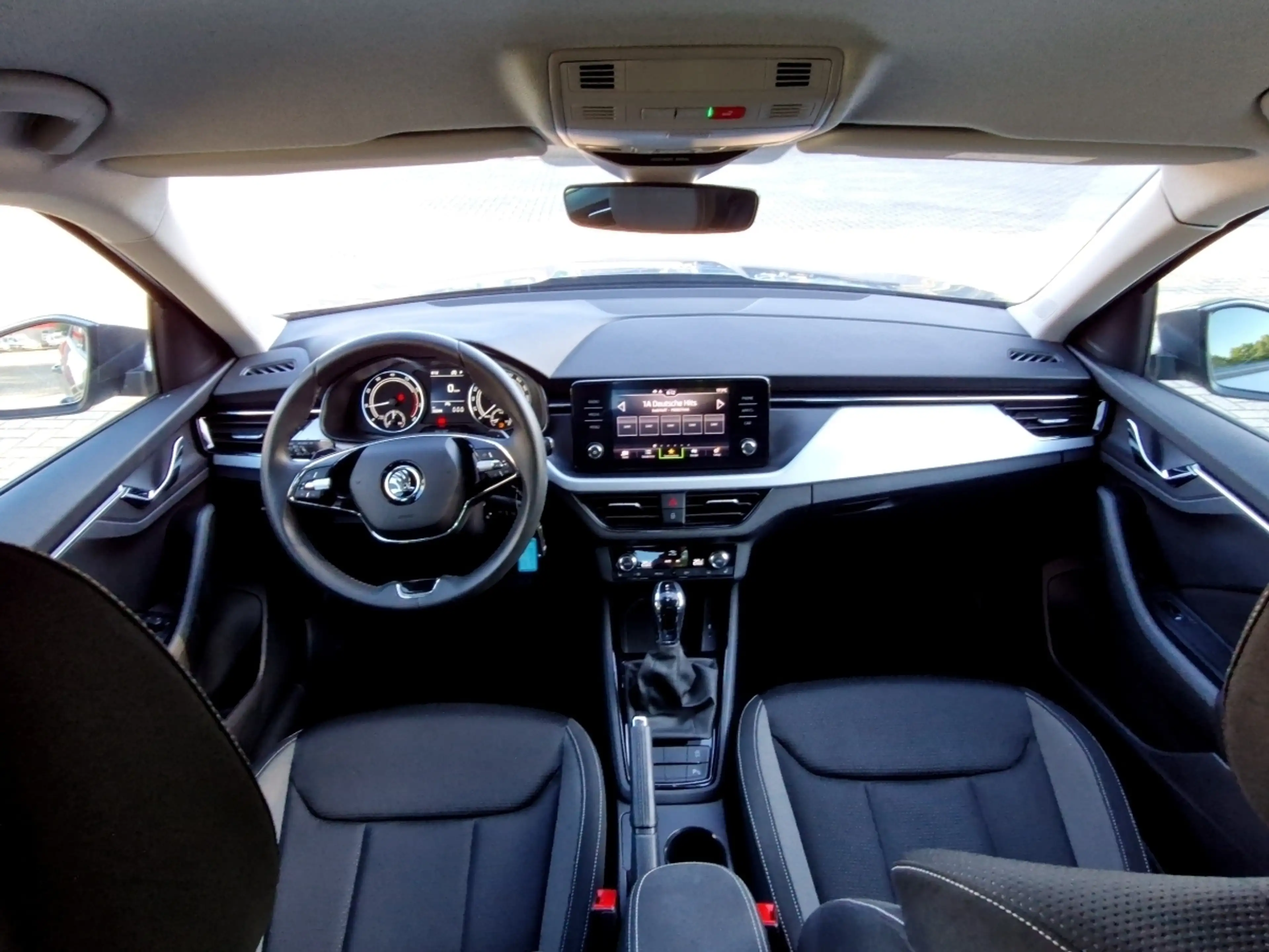 Skoda Kamiq 1.0 TSI Tour DSG LED Sitzhzg Klimaautomatik — photo 10
