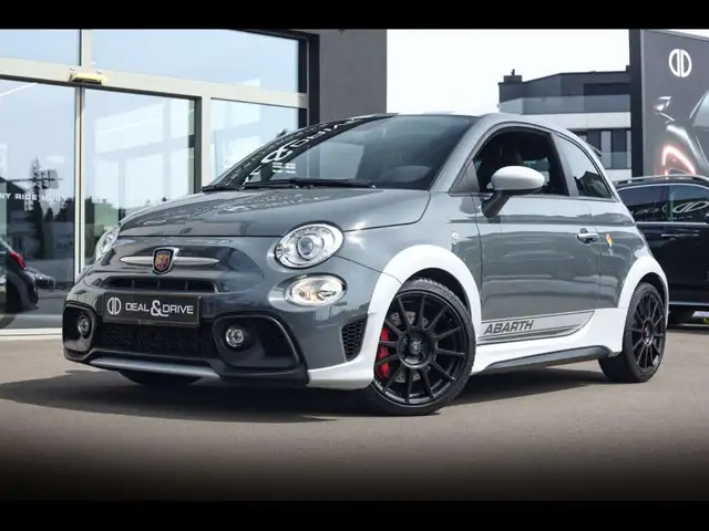 Abarth 695 1.4 T-Jet 16V MANUAL 70 ANNIVERSARIOBEATSSABELT