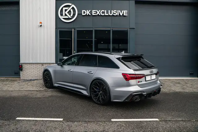 Audi RS6 view 6