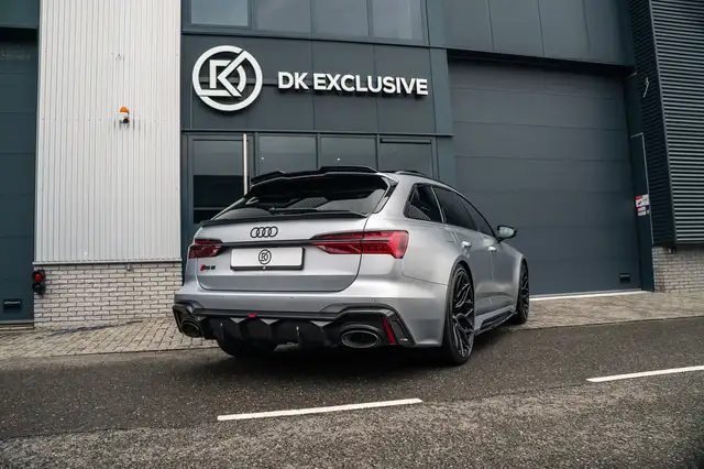 Audi RS6 view 4