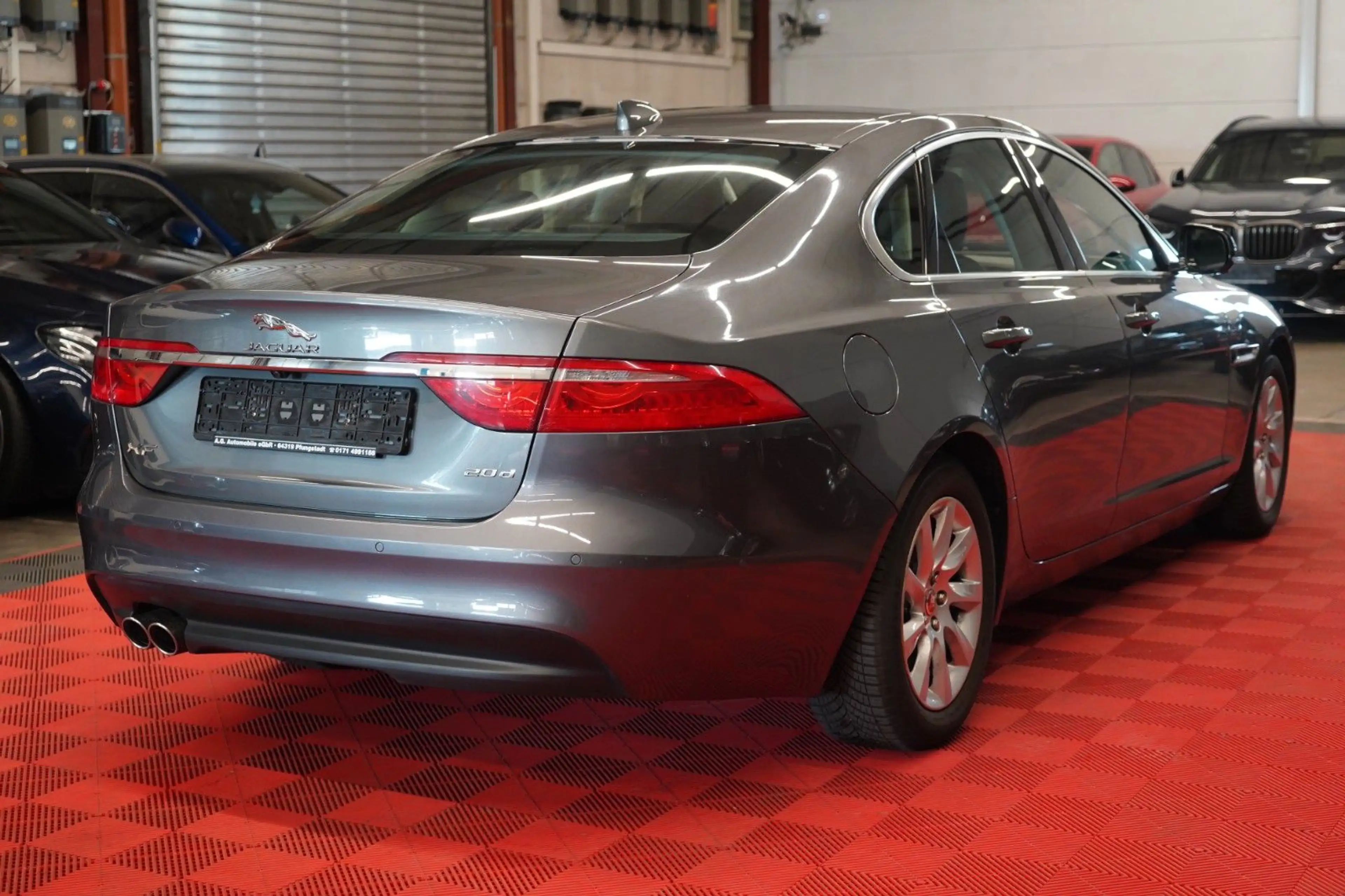Jaguar XF 2.0d Aut. Lim. *Unfallfrei*Keyless-Go*Head-Up — photo 7