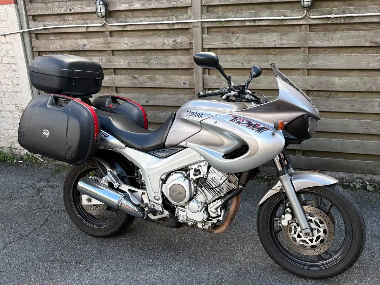 Yamaha TDM 850