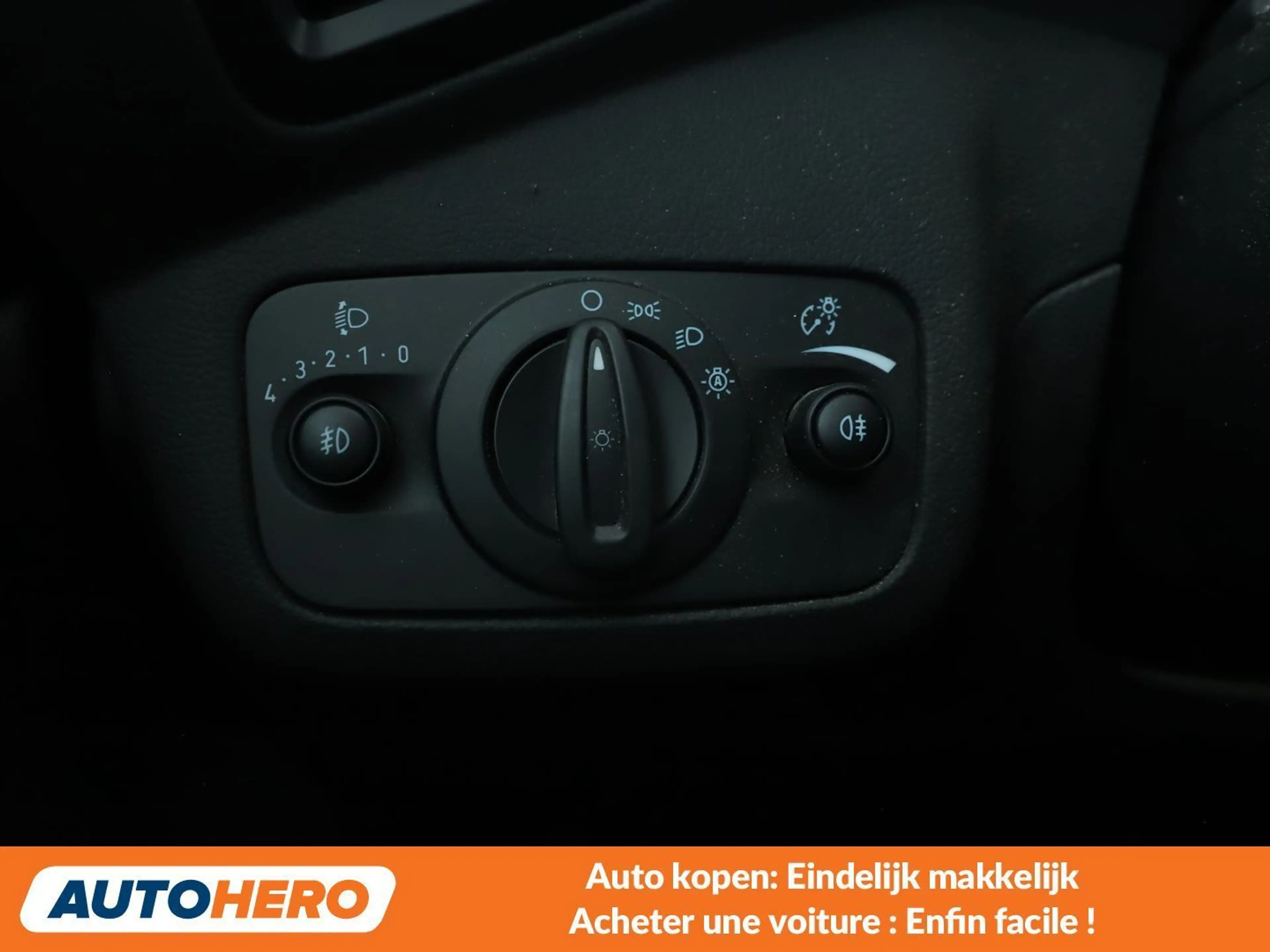 Ford Grand C-Max 1.5 EcoBoost Titanium — photo 12
