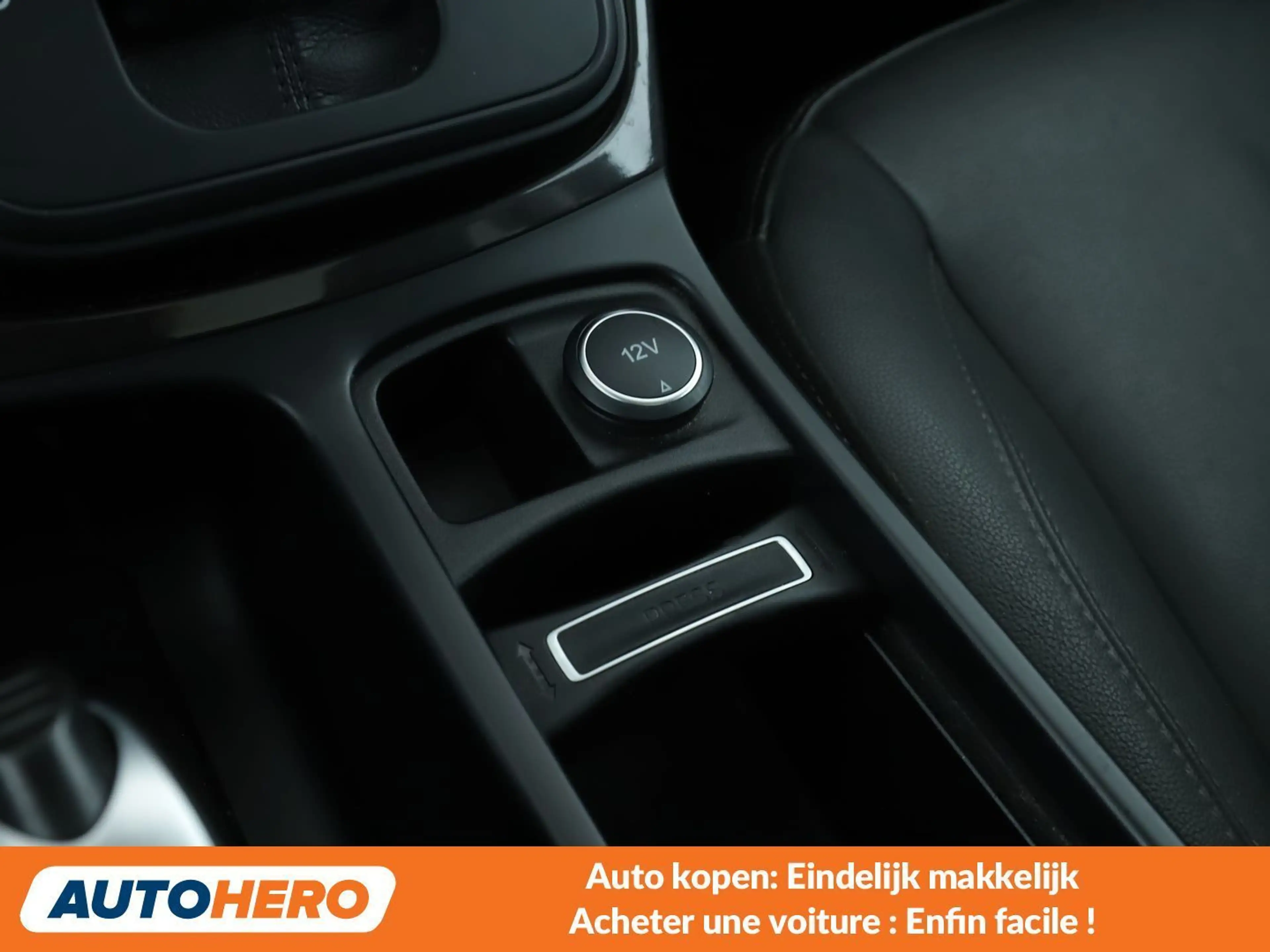 Ford Grand C-Max 1.5 EcoBoost Titanium — photo 11
