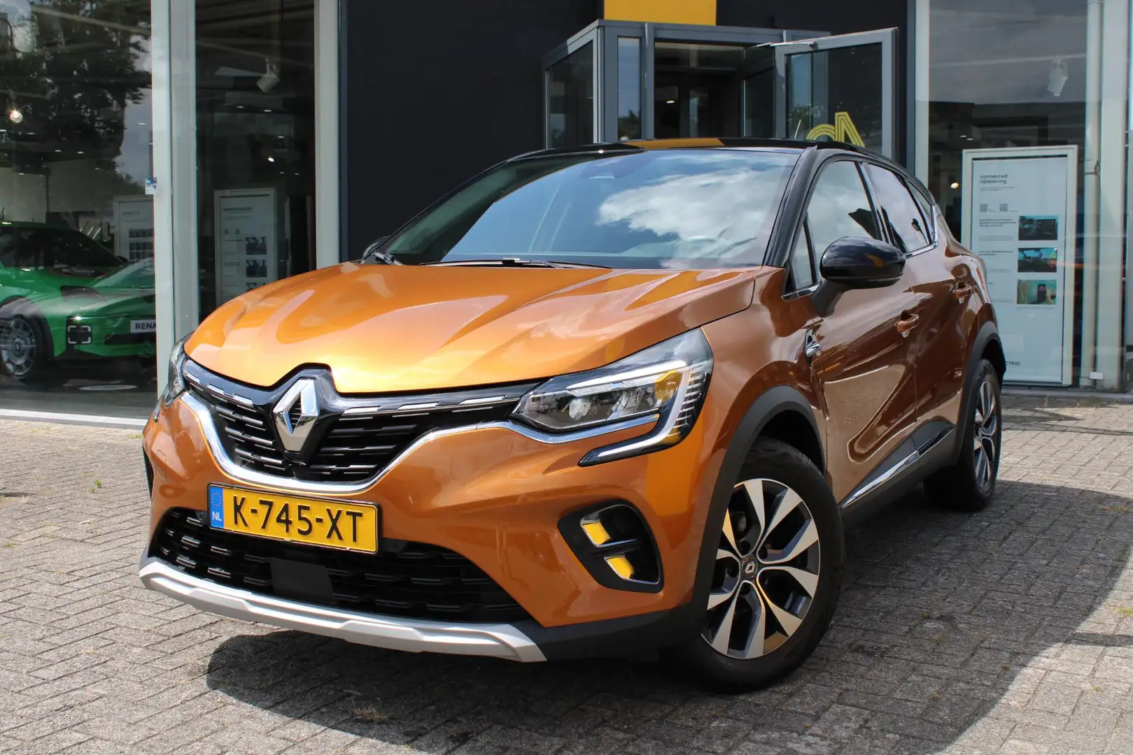 Renault Captur TCe 90 Intens l Origineel NL l 1e eigenaar l Volle Oranje - 2