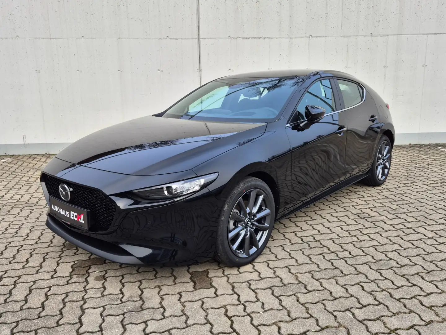 Mazda 3 2.5LG140PS 6MT 2WD Centre-Line Schwarz - 2