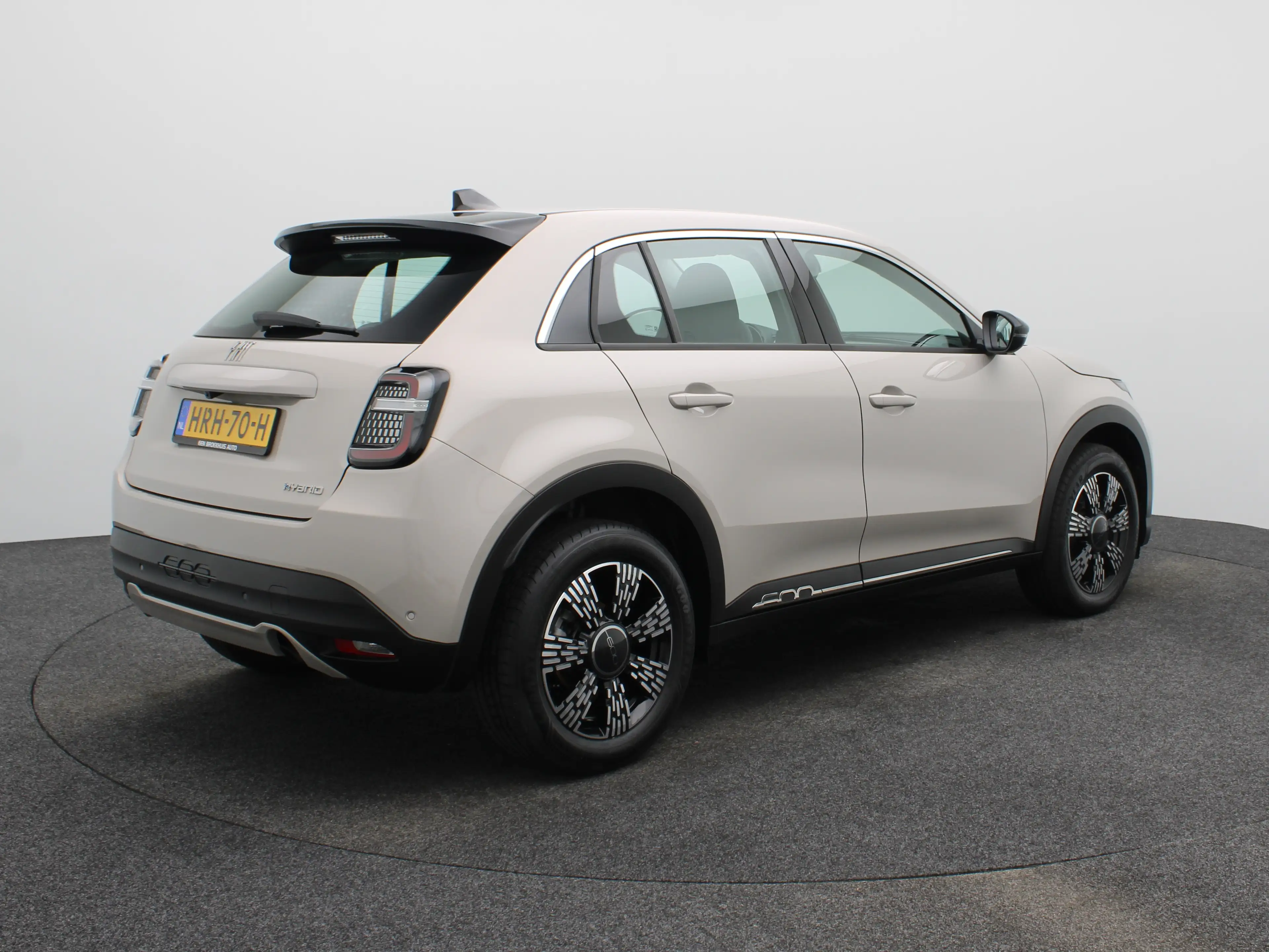 Fiat 600 1.2 Hybrid Urban | Automaat | 17" LMV | PDC V+A | — photo 2