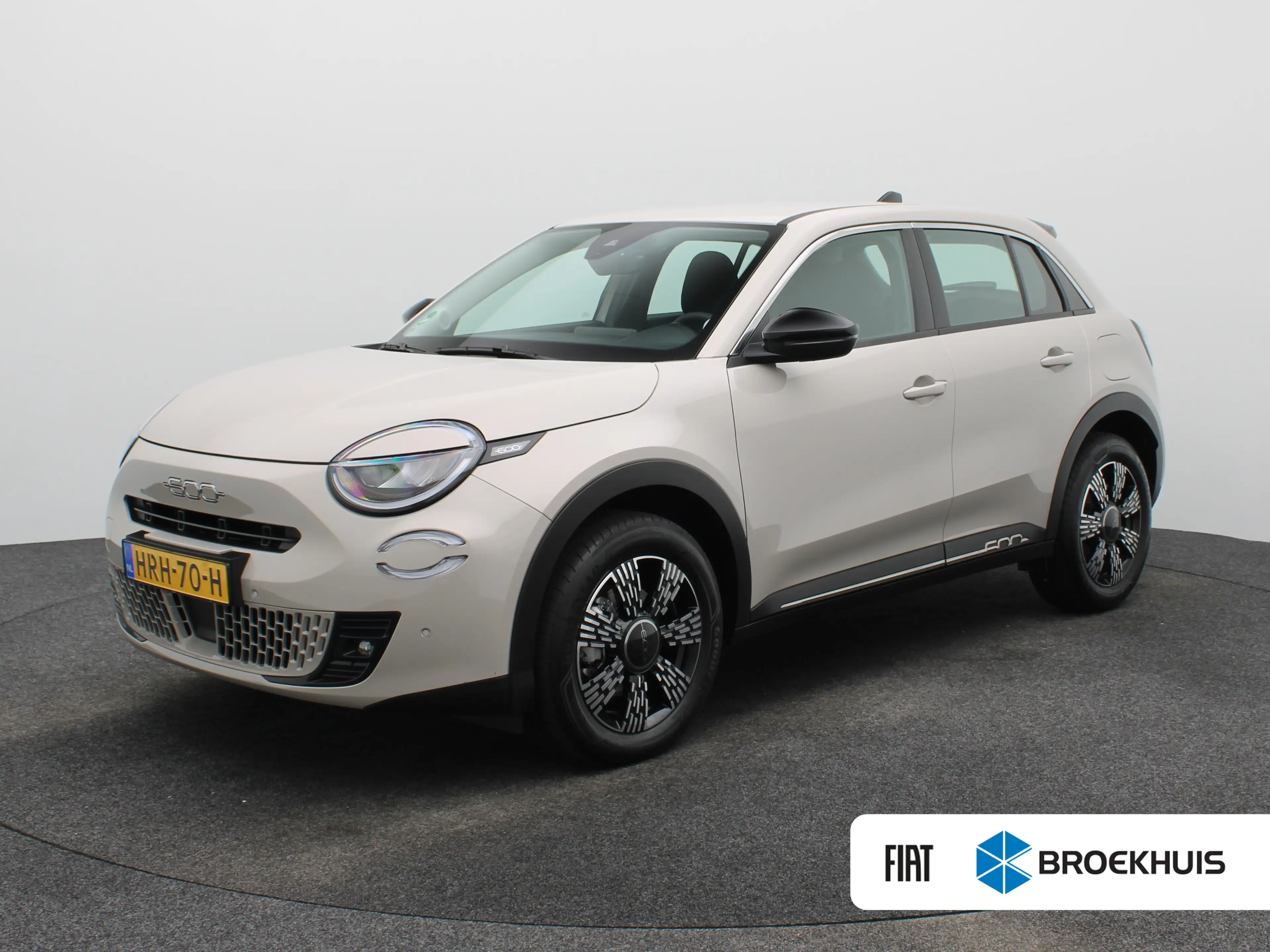 Fiat 600 1.2 Hybrid Urban | Automaat | 17" LMV | PDC V+A |