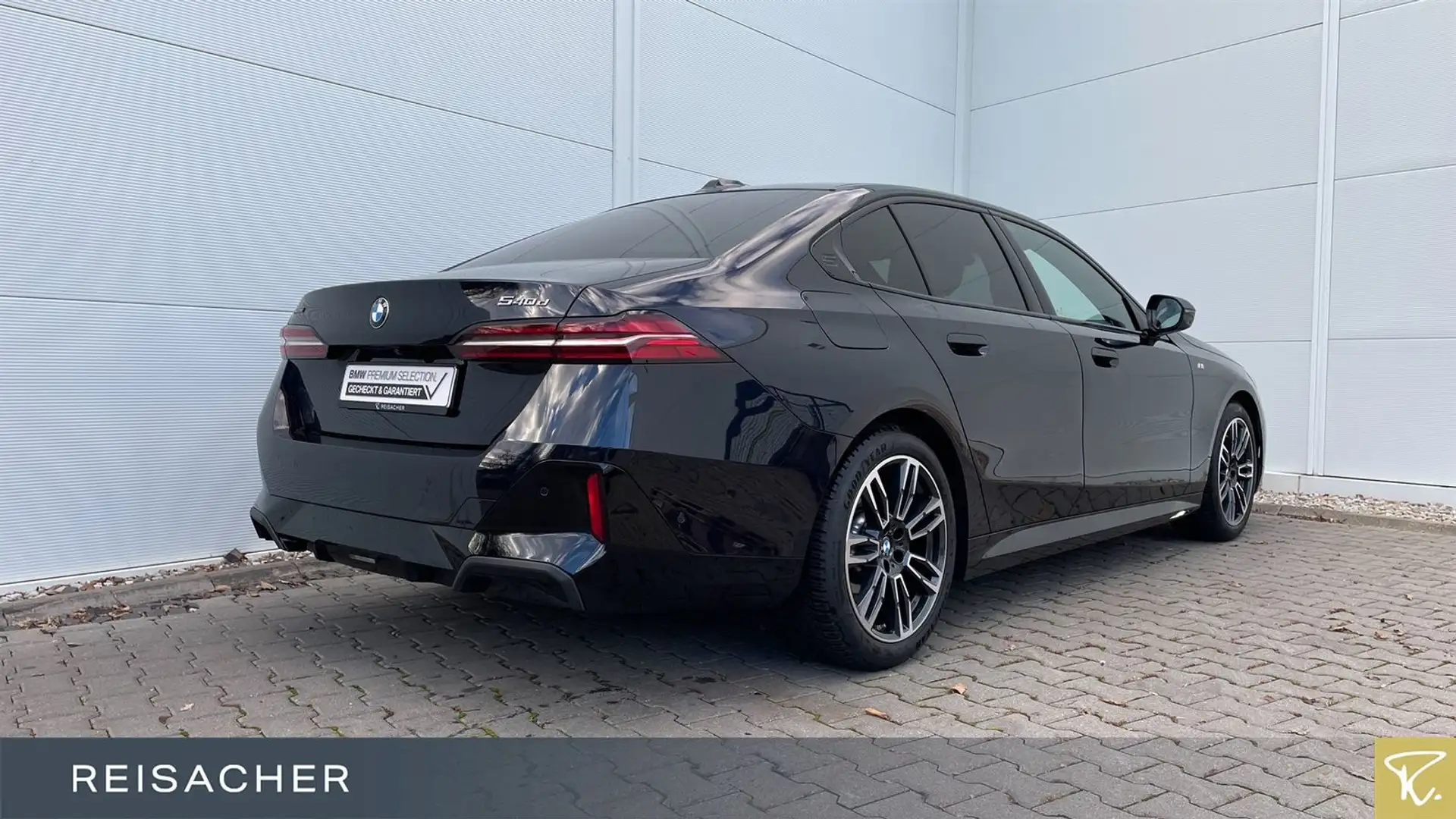 BMW 540 d A xDrive Lim M-Sport,AHK,DA+,Autom Schwarz - 2