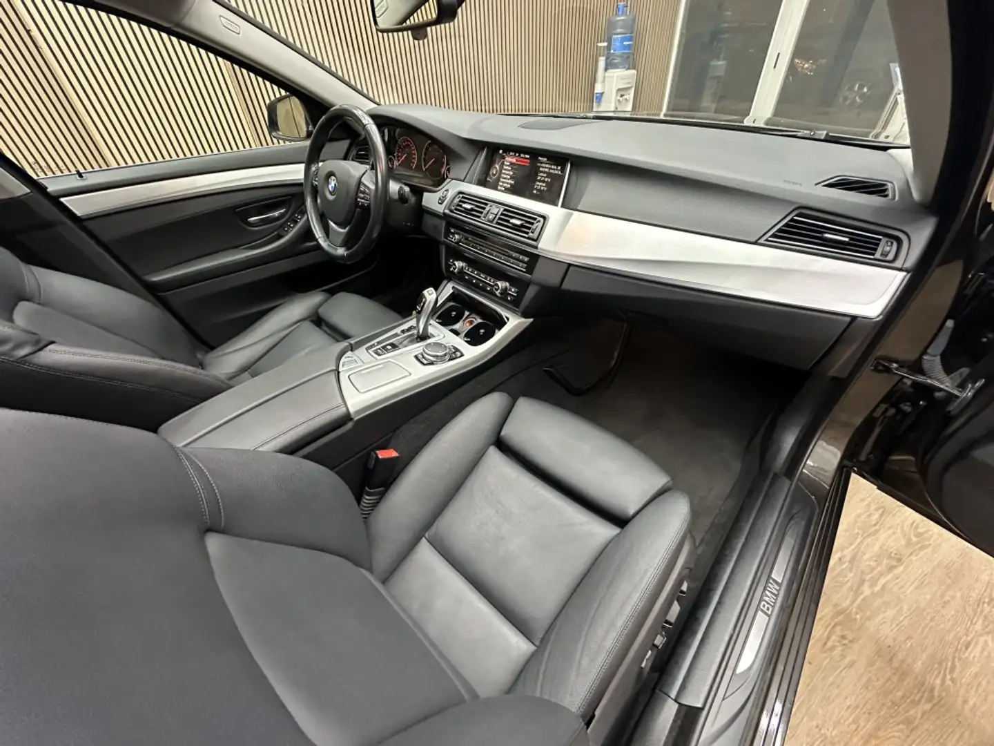 BMW 518 518dA Touring Negro - 2