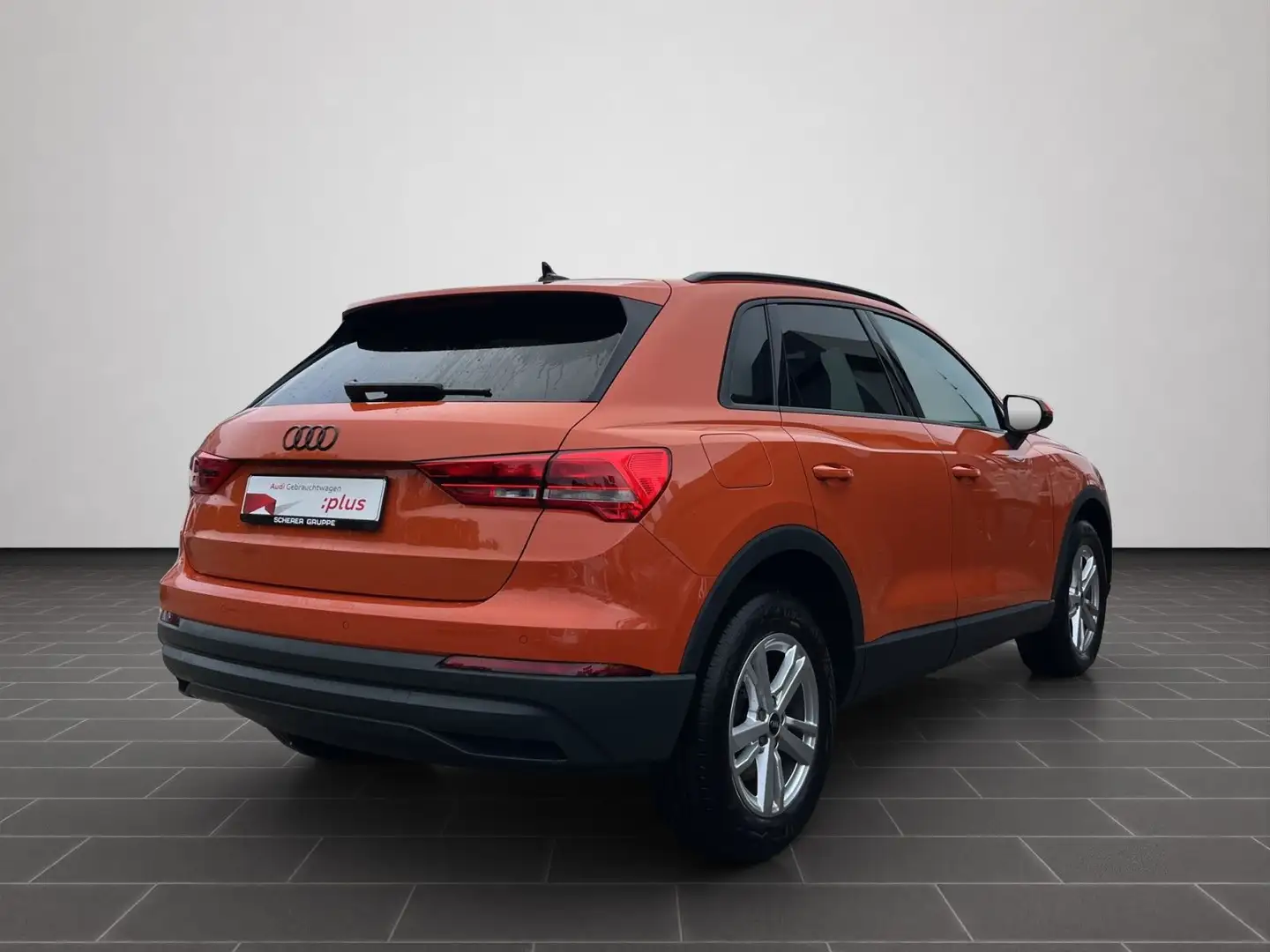 Audi Q3 S-tronic SHZ VIRTUAL Orange - 2