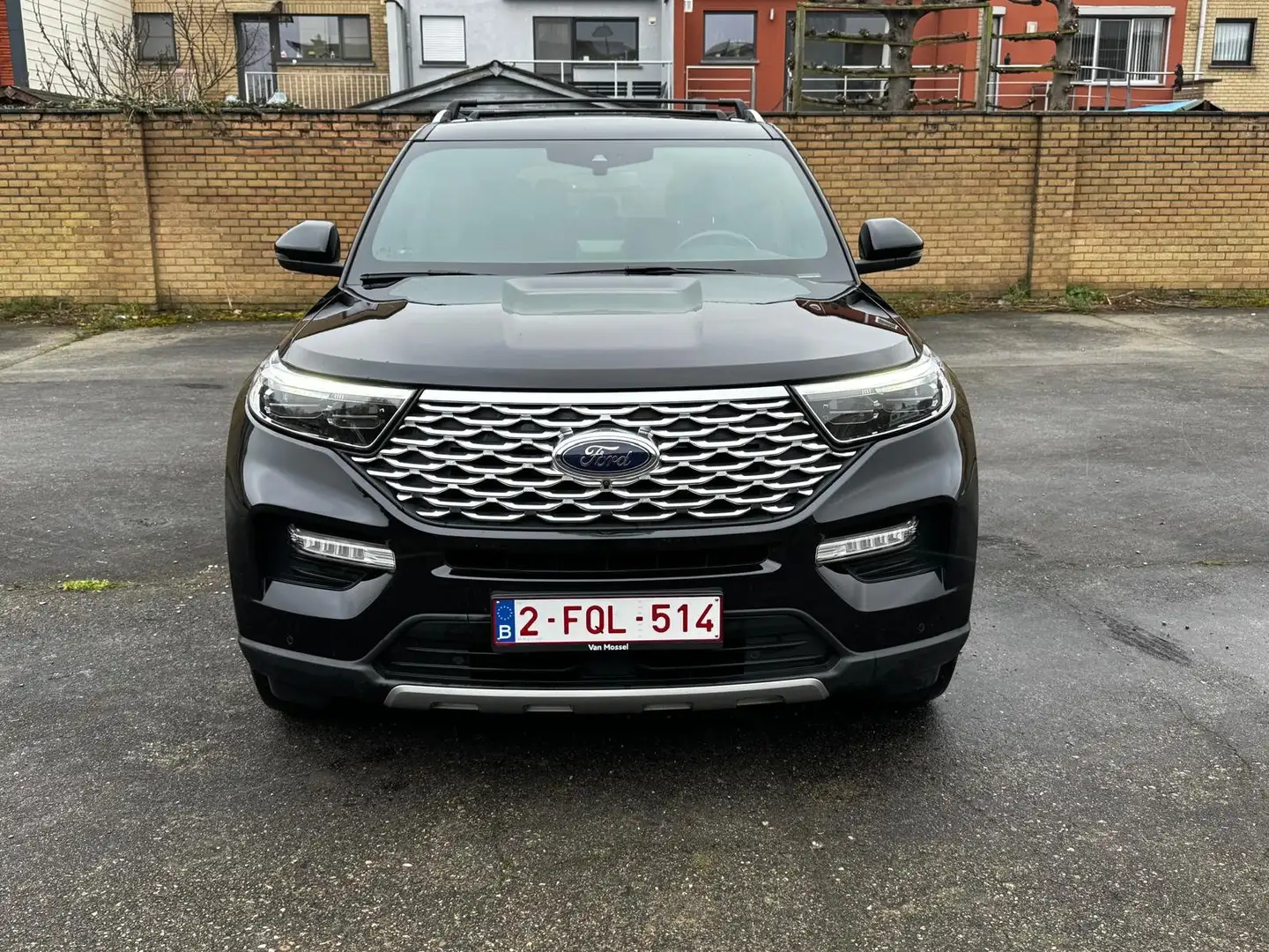 Ford Explorer Explorer EcoBoost Plug-in Hybrid PLATINUM Schwarz - 1