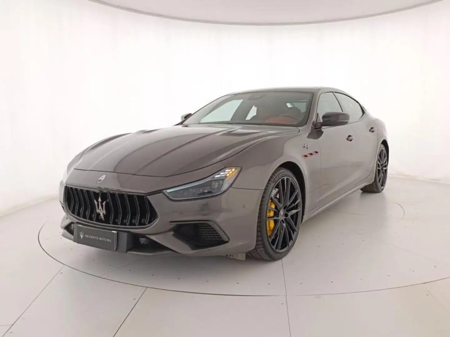 Maserati Ghibli 3.8 V8 Trofeo 580cv rwd auto Gris - 1