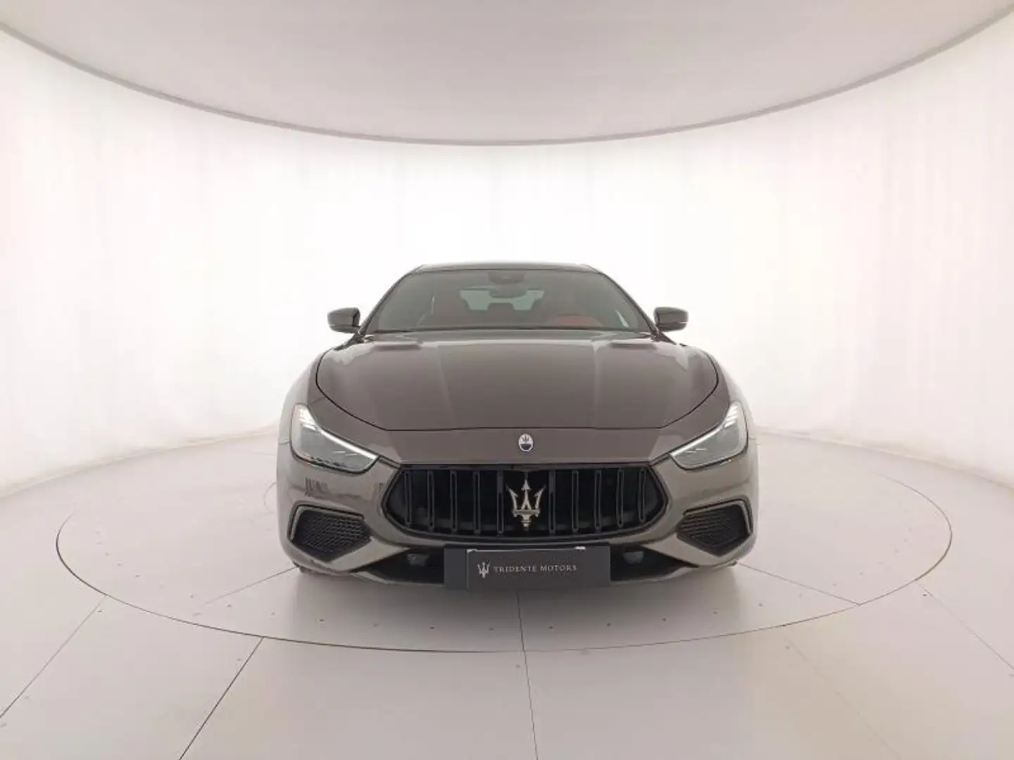 Maserati Ghibli 3.8 V8 Trofeo 580cv rwd auto Gris - 2
