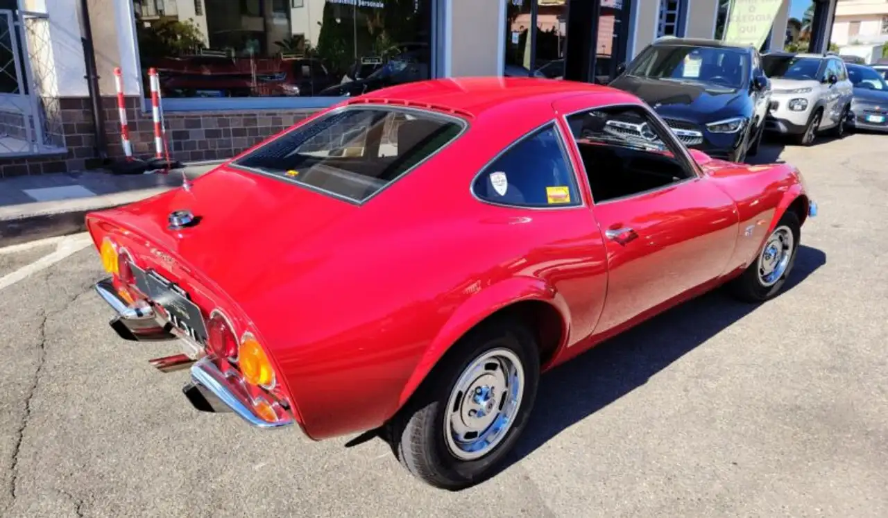 Opel GT 1900, foto 3
