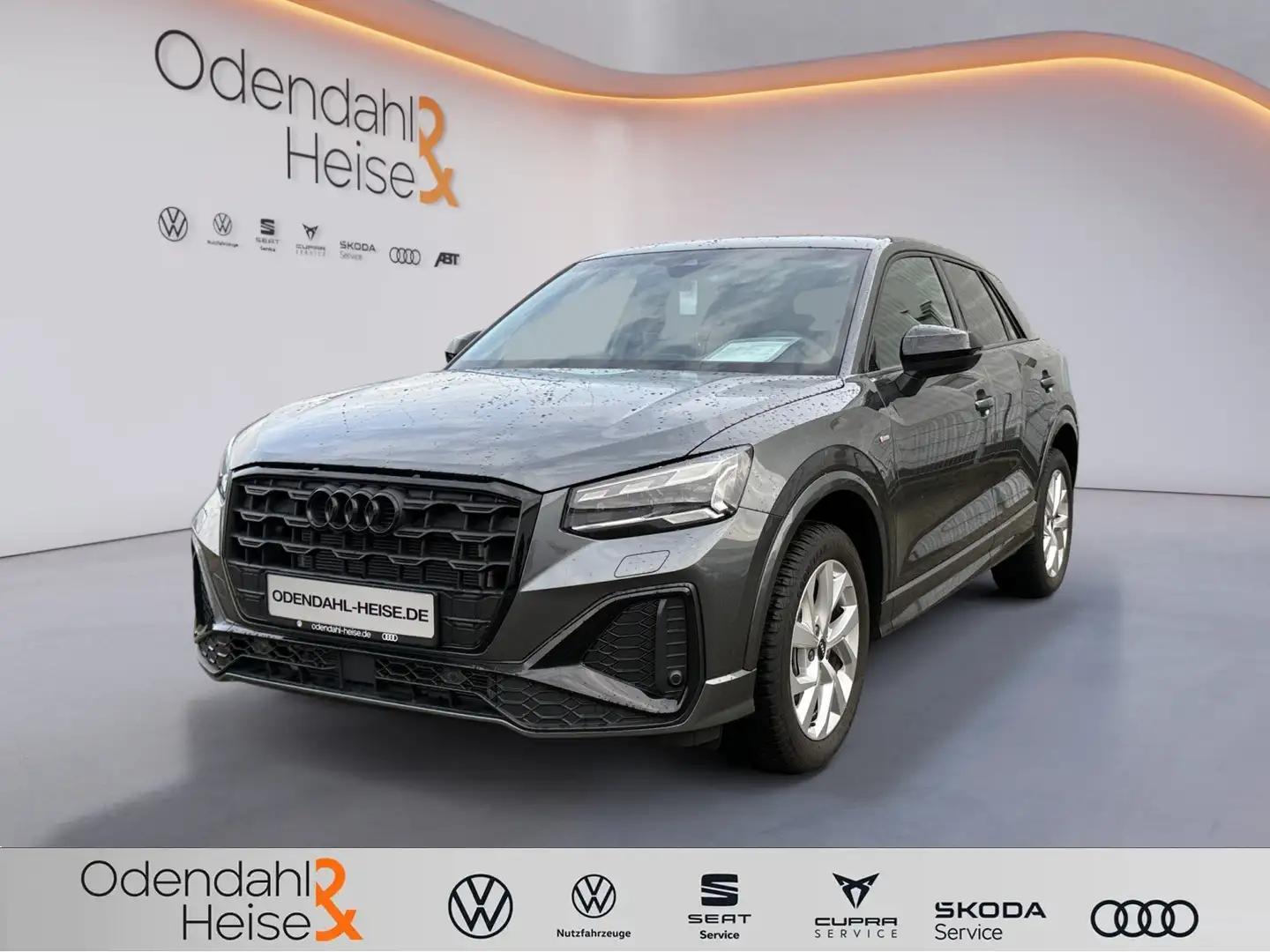 Audi Q2 S line 35 TFSI 110(150) kW(PS) S tronic Navi Grau - 1