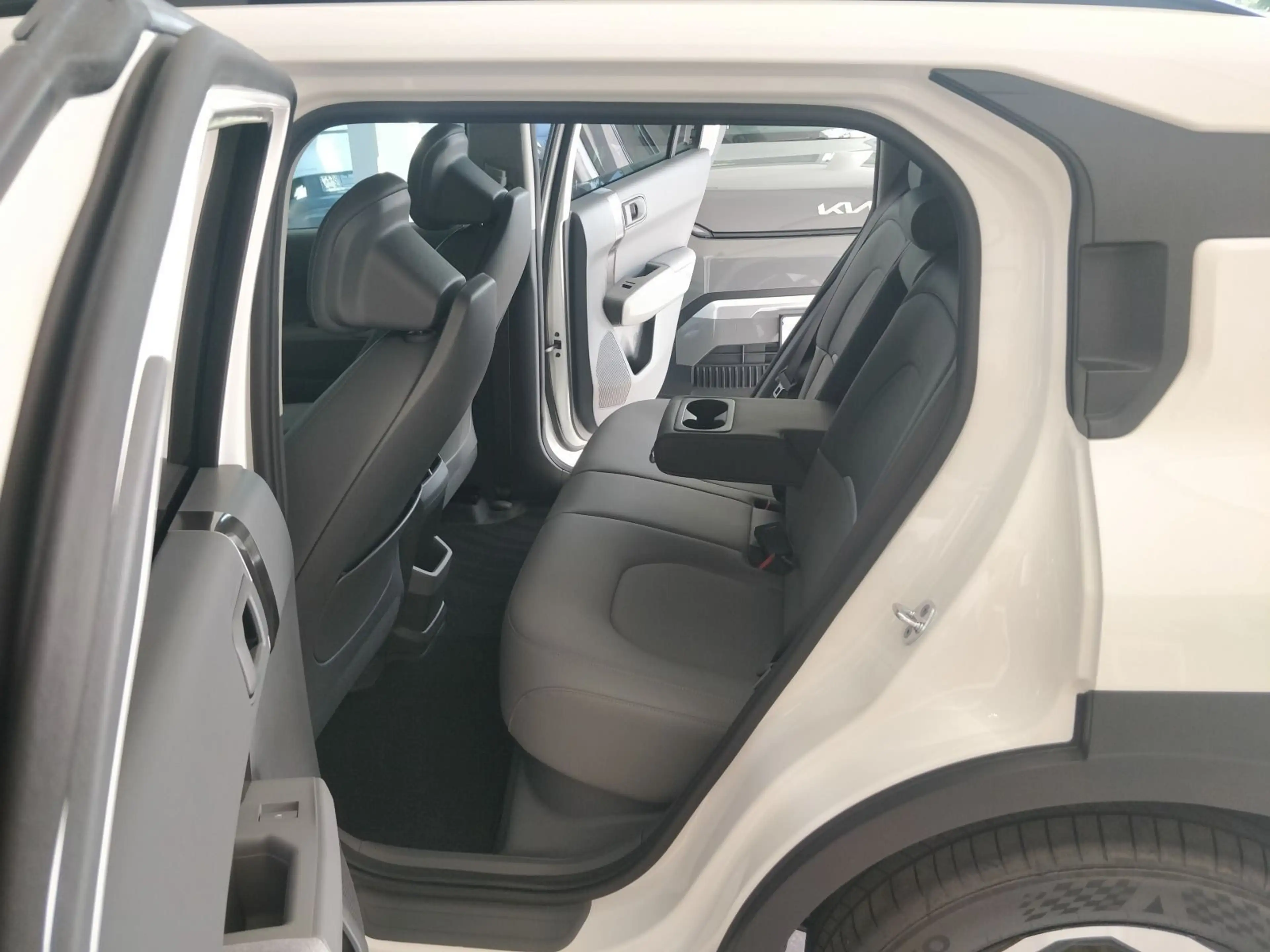 Kia EV3 81,4 Earth 204PS Sofort verfügbar WÄRME AHK — photo 13