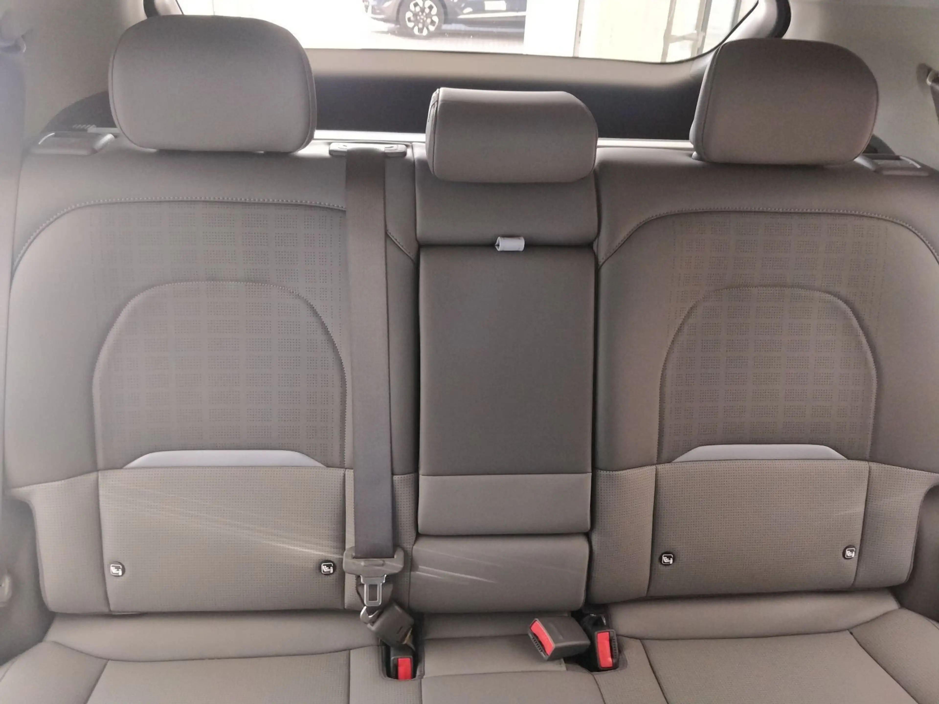 Kia EV3 81,4 Earth 204PS Sofort verfügbar WÄRME AHK — photo 12