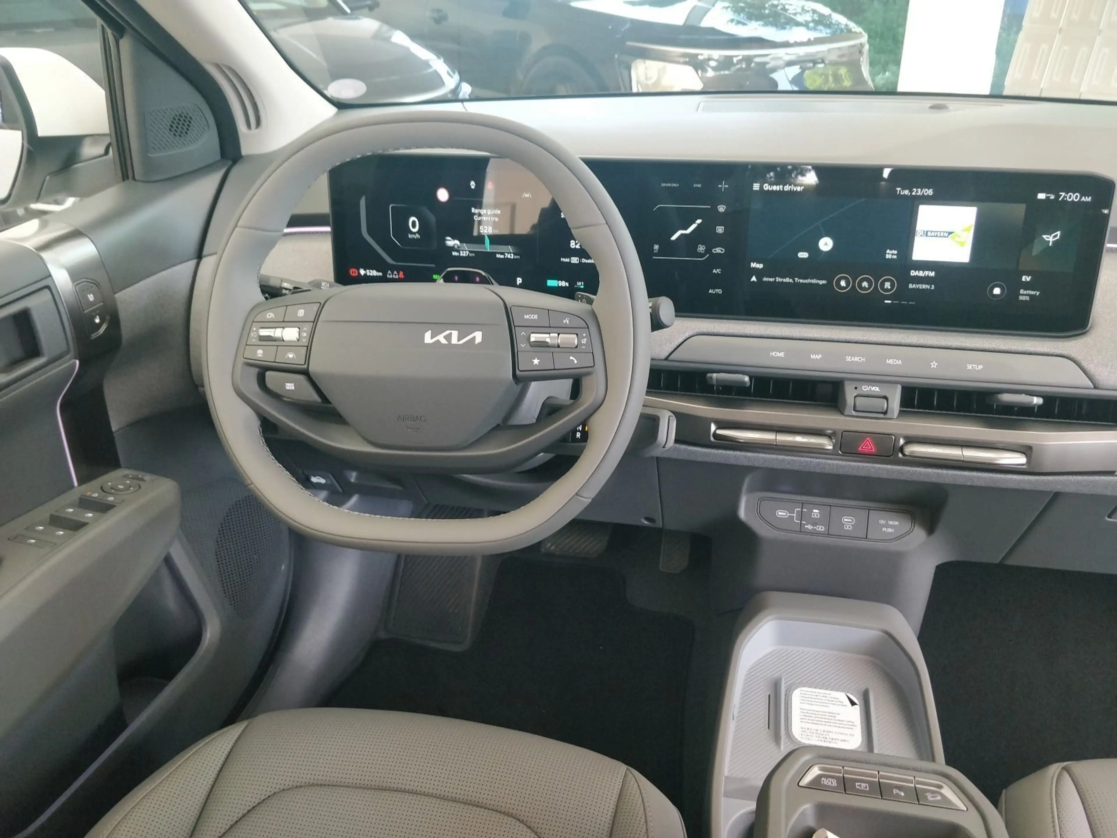Kia EV3 81,4 Earth 204PS Sofort verfügbar WÄRME AHK — photo 14