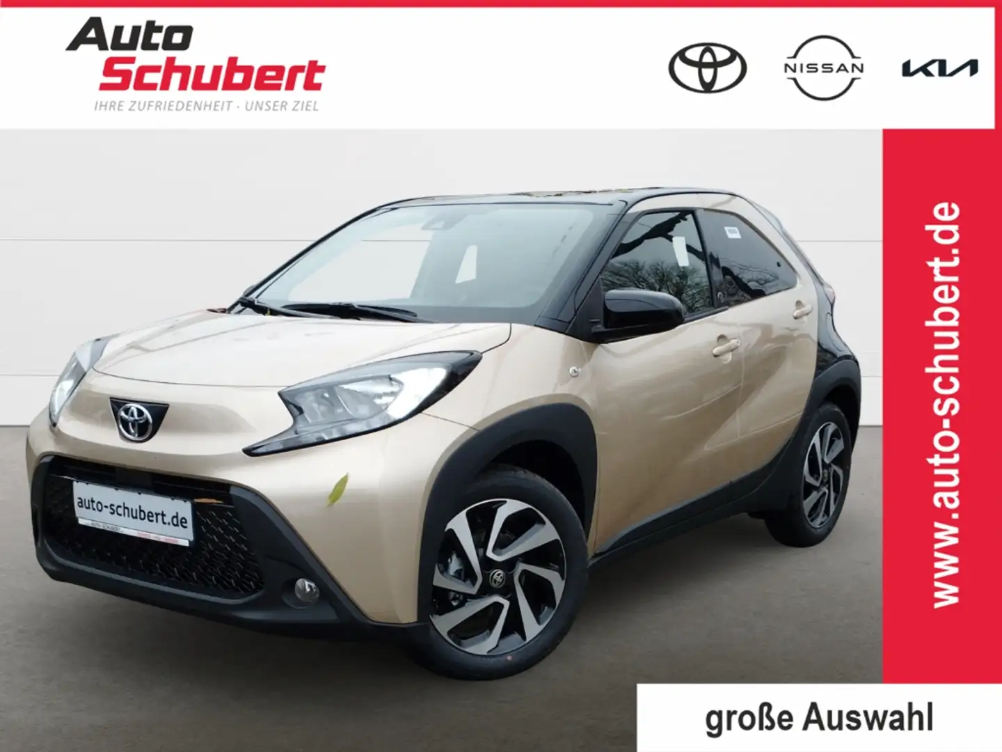 Toyota Aygo X 1,0 l Team D Apple CarPlay Android Auto Musikstrea Beige - 1