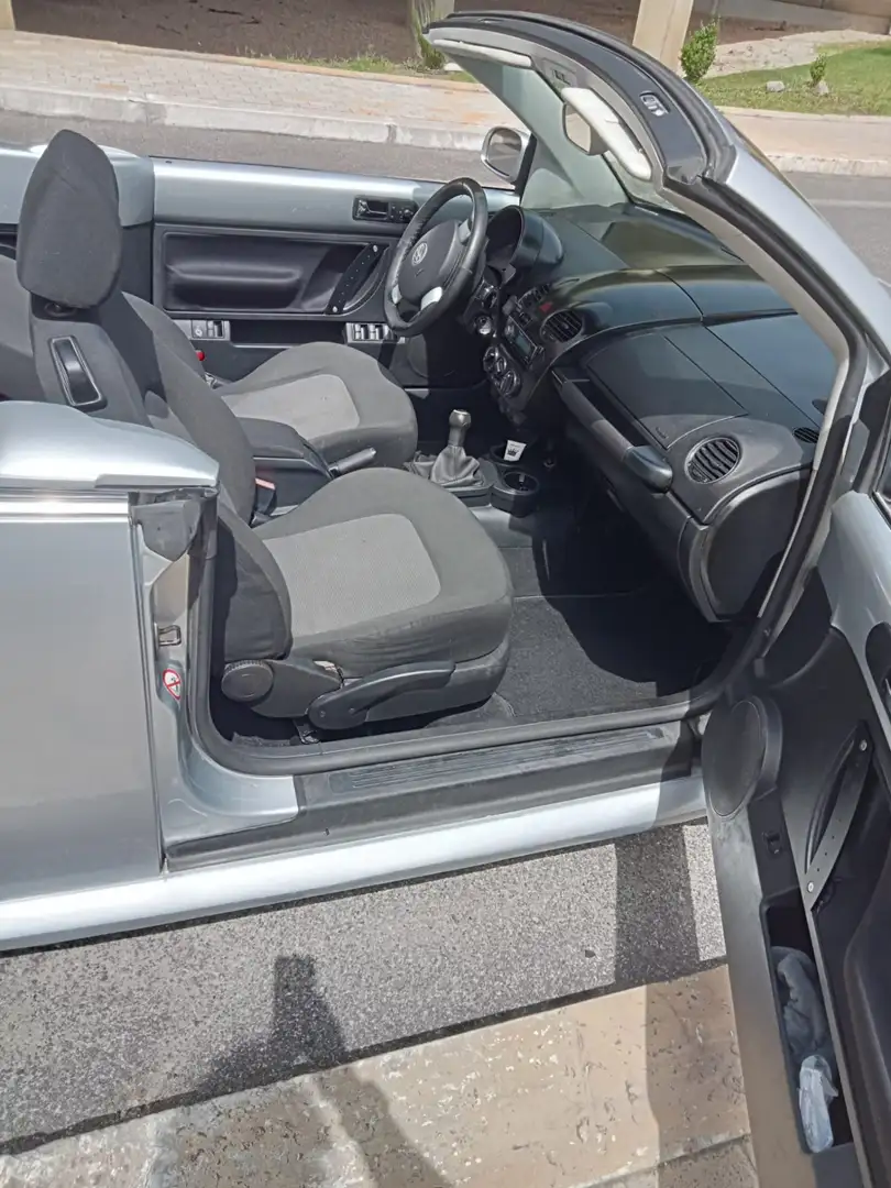Volkswagen New Beetle Cabrio 1.9 tdi 105cv - 2