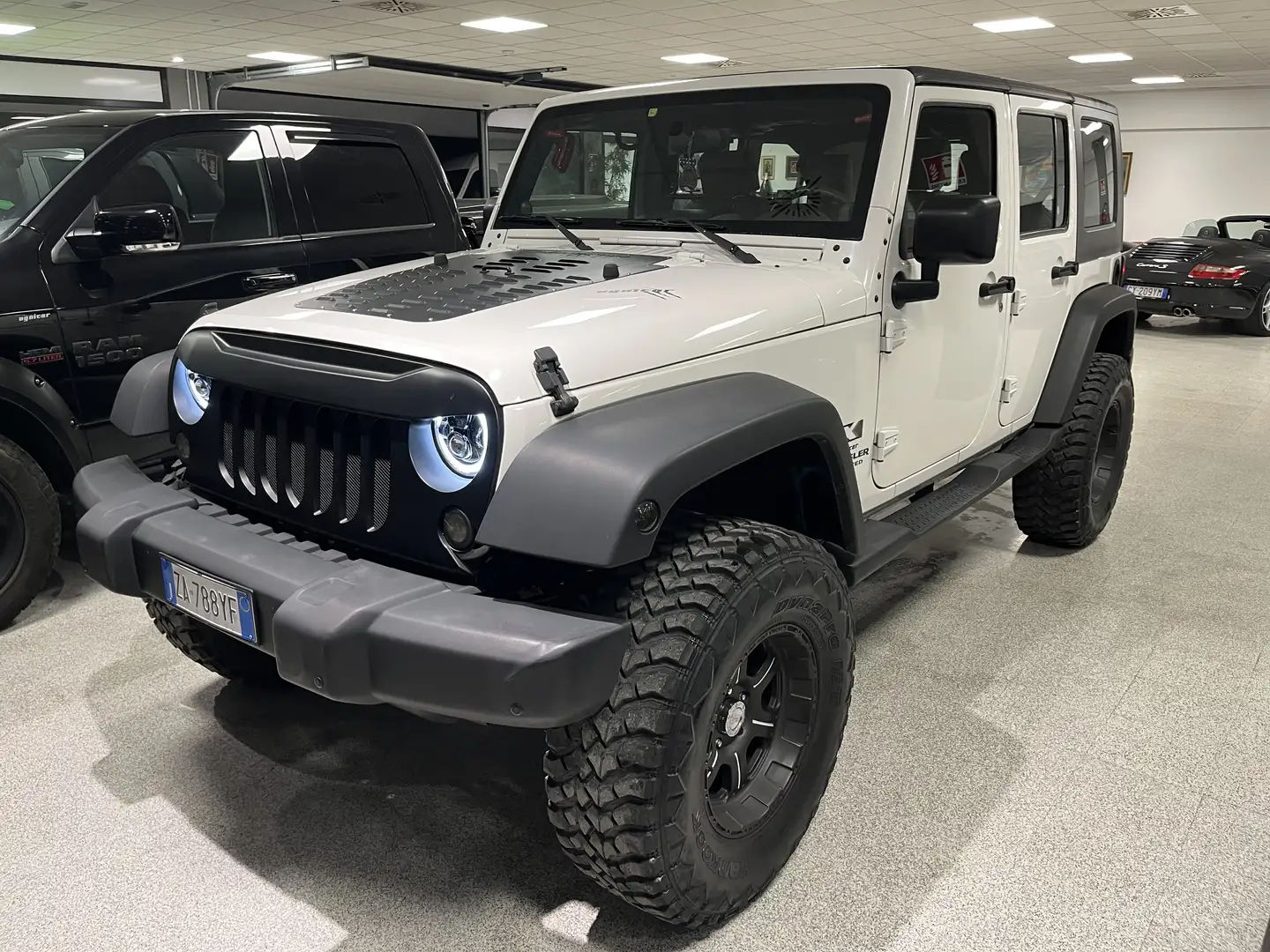 Jeep Wrangler Unlimited 3.8L V6 Sport auto Wit - 1