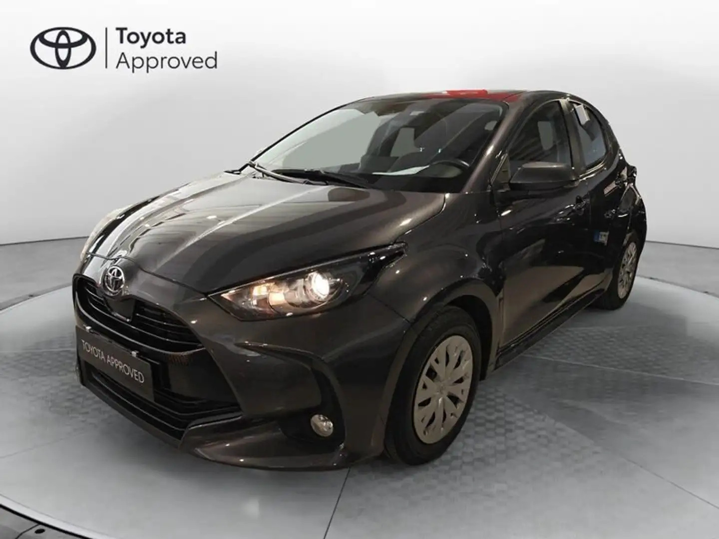 Toyota Yaris 1.0 5 porte Active Grigio - 1