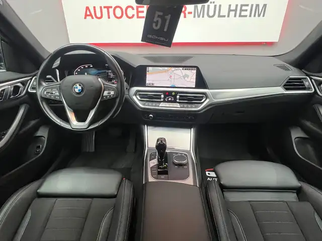 BMW 4 Series view 11