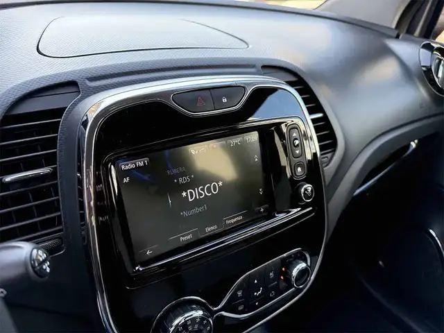 Renault Captur view 18