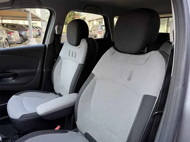 Renault Captur view 22
