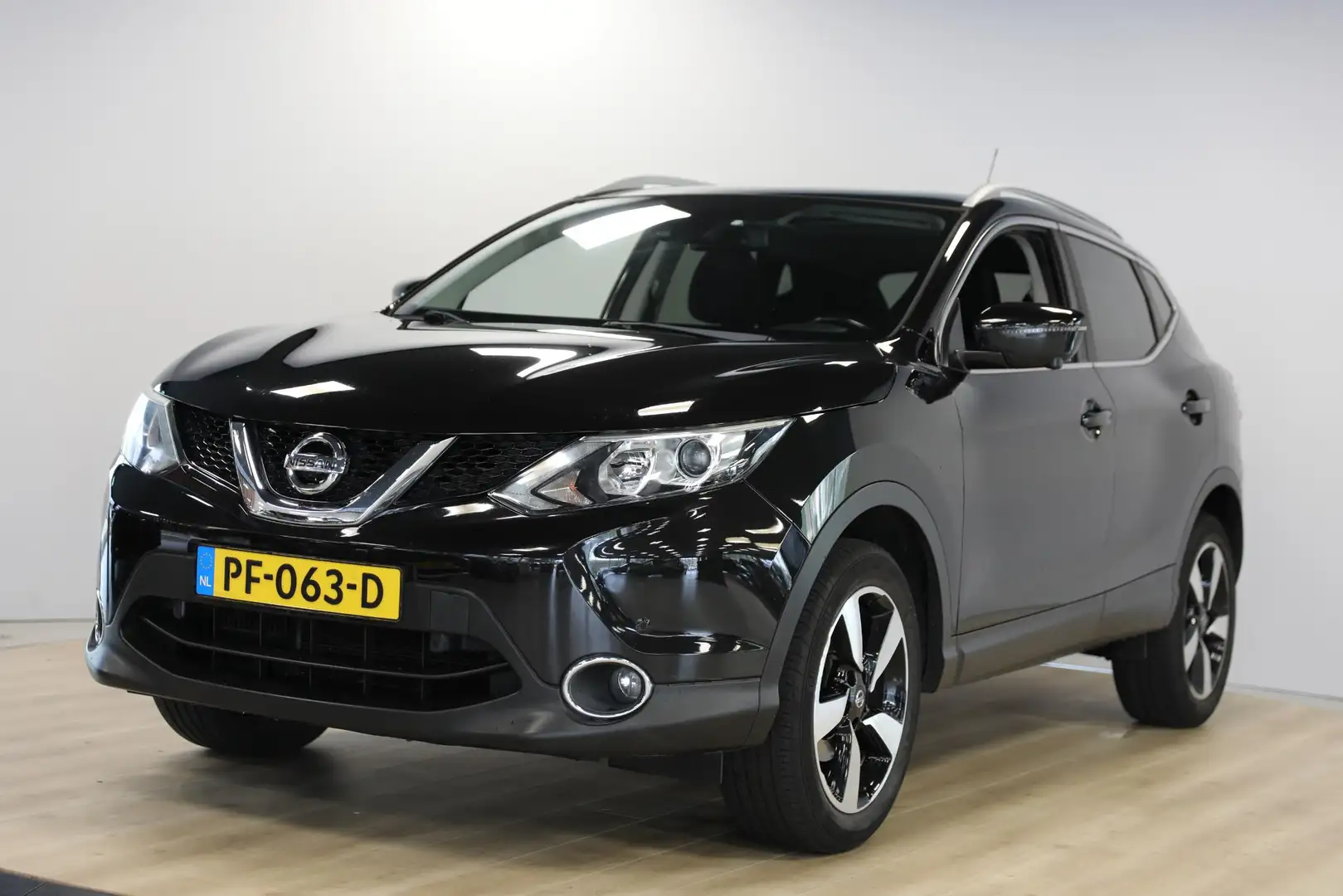 Nissan Qashqai 1.2 N-Connecta | Trekhaak | Apple Carplay | Cruise Noir - 1
