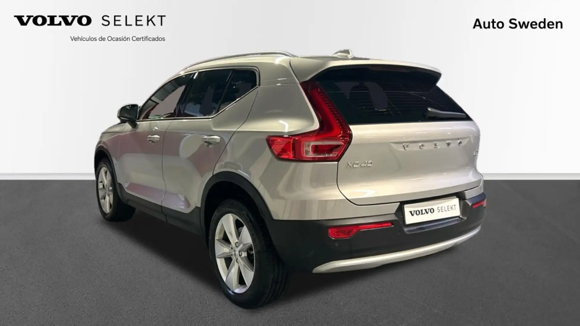 Volvo XC40 B3 GASOLINA - 2