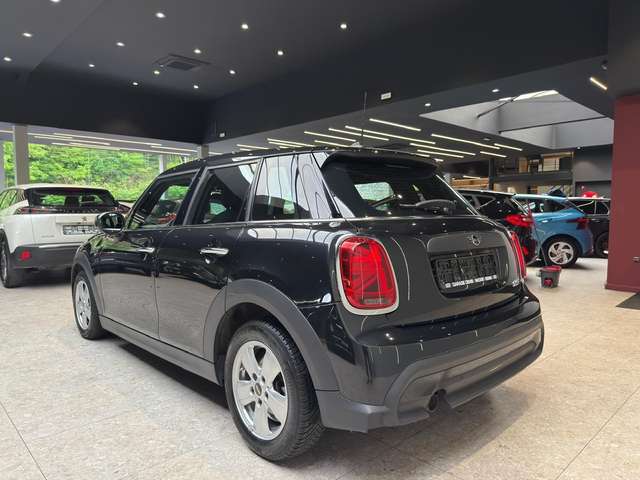 MINI One — photo 7