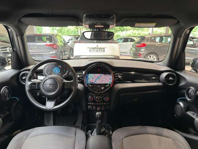 MINI One — photo 9