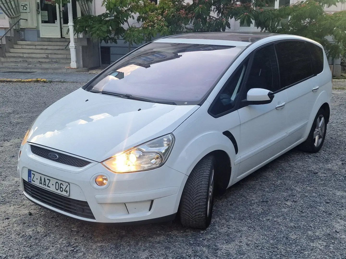 Ford S-Max S-Max 2.0i FFV Ambiente Blanc - 1