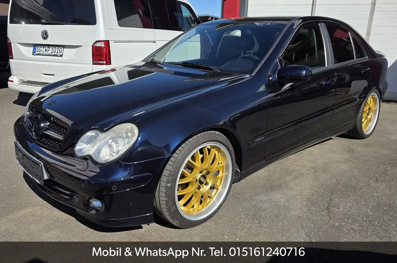 Mercedes-Benz C 200 Kompressor Sport Edition H&K/Leder/Xenon — photo 1 of 39