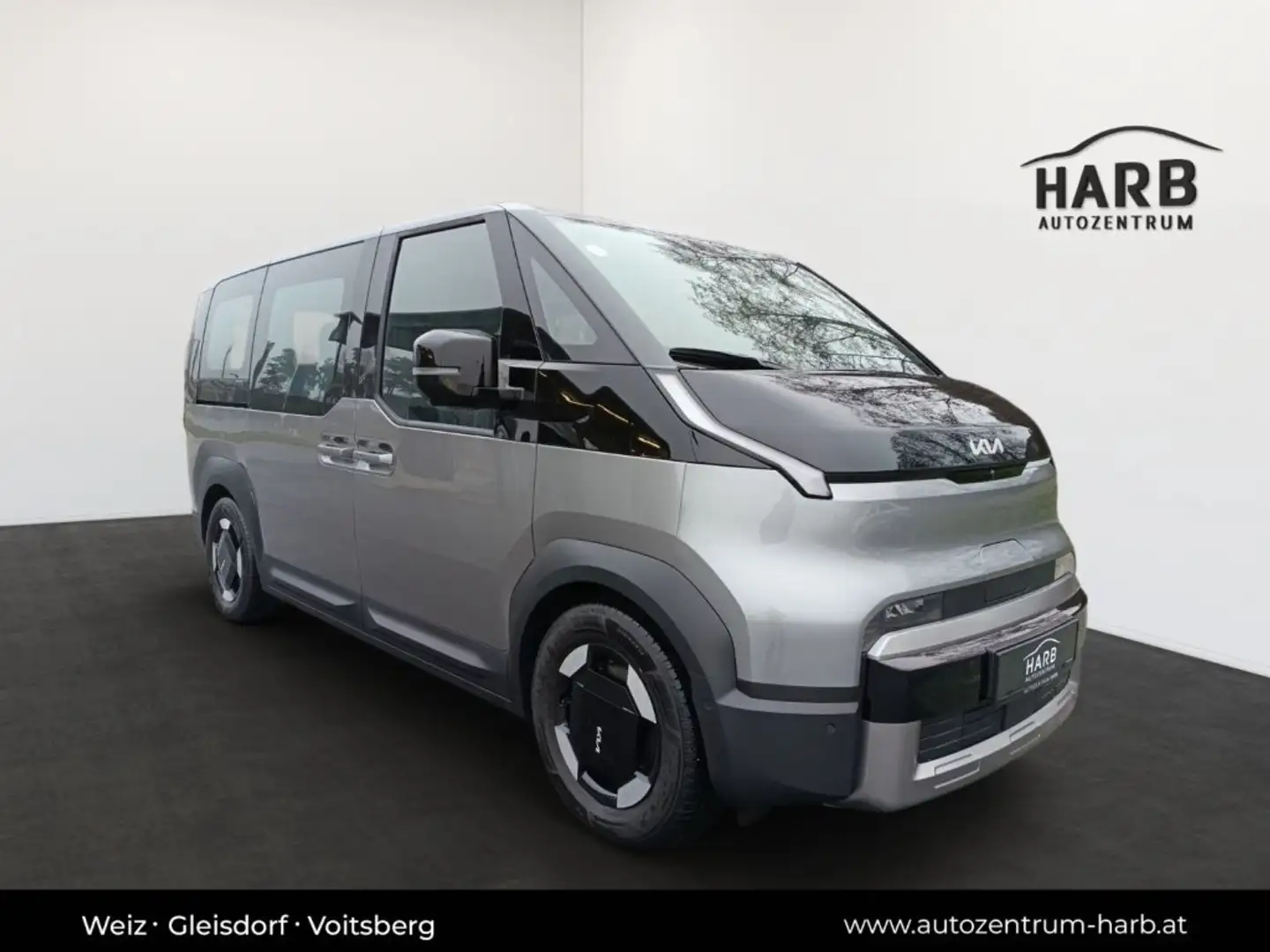 Kia PV5 Passenger PV5/5S/EARTH PLUS/71,2KWH/AT/163/P1/MY26 Grau - 2